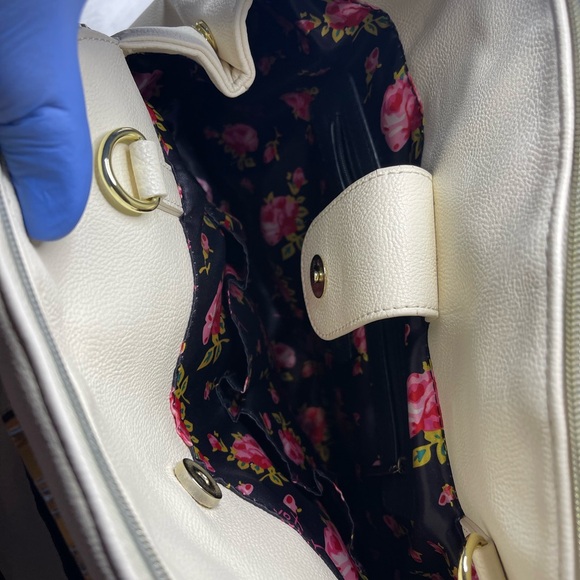 Betsey Johnson black and white handbag - Picture 7 of 10